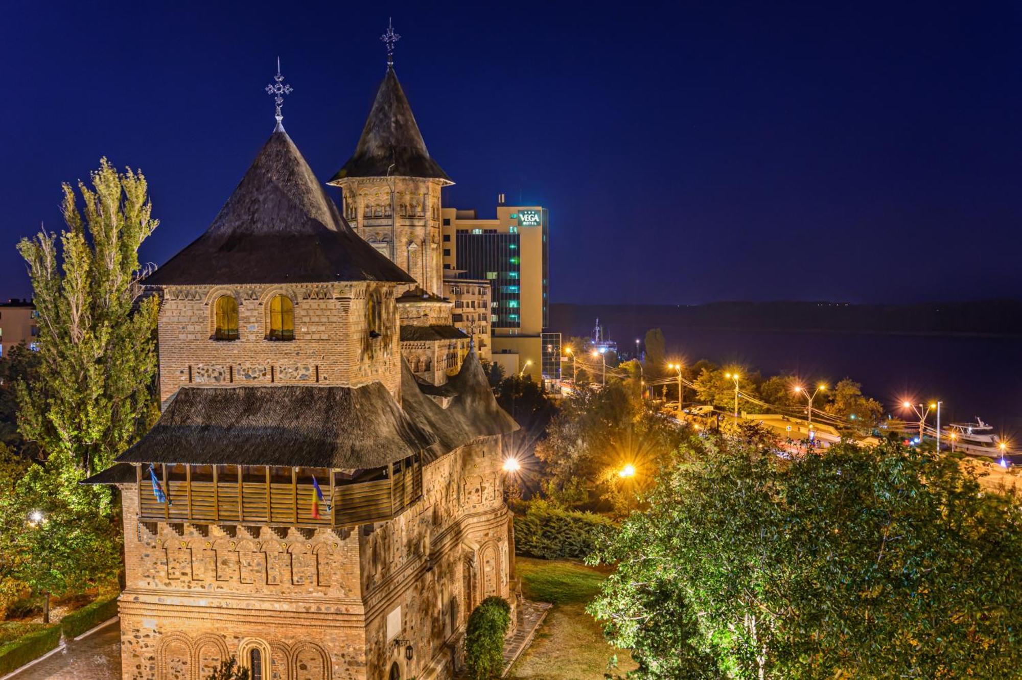 Faleza Hotel by Vega Galaţi Exteriér fotografie
