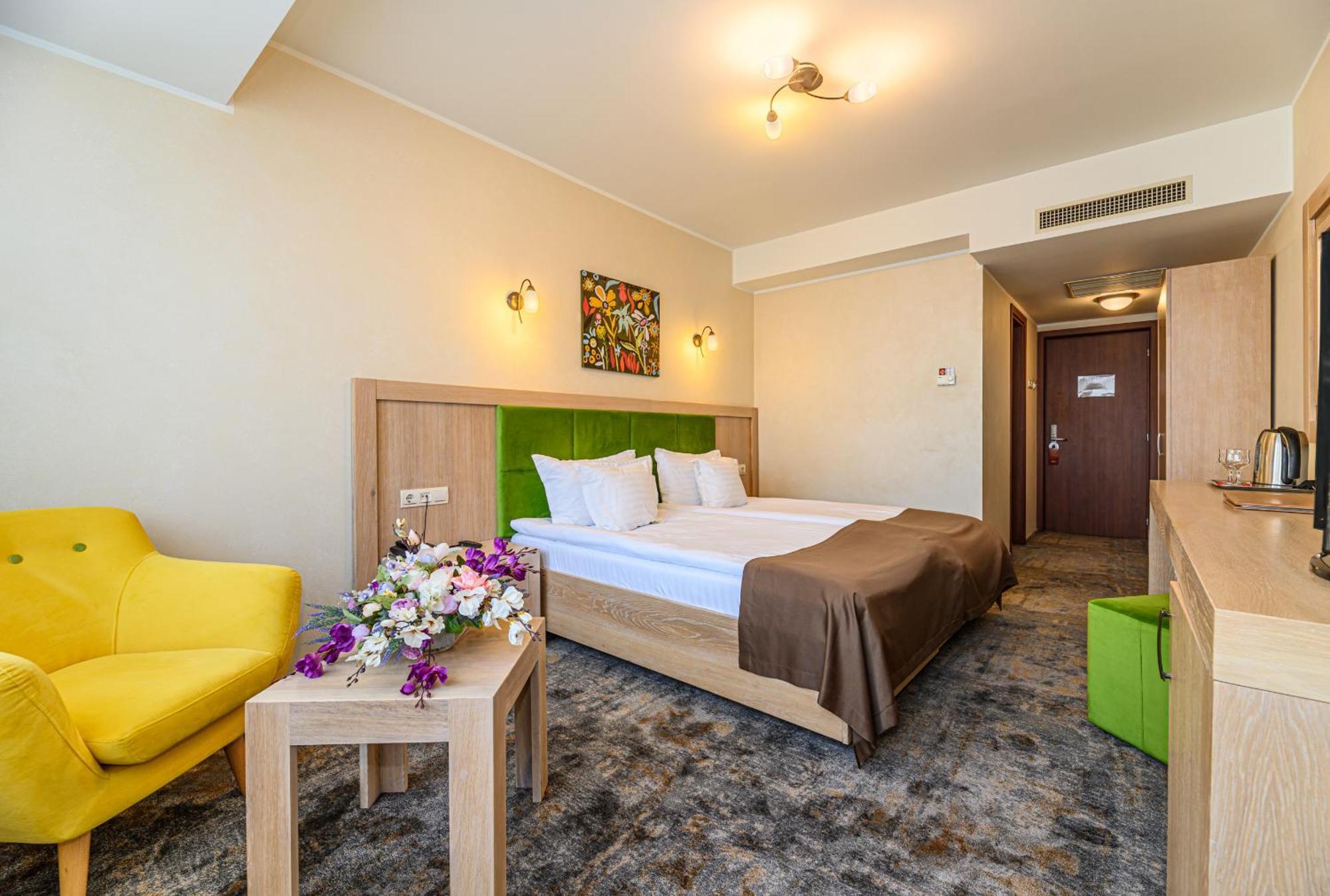 Faleza Hotel by Vega Galaţi Exteriér fotografie
